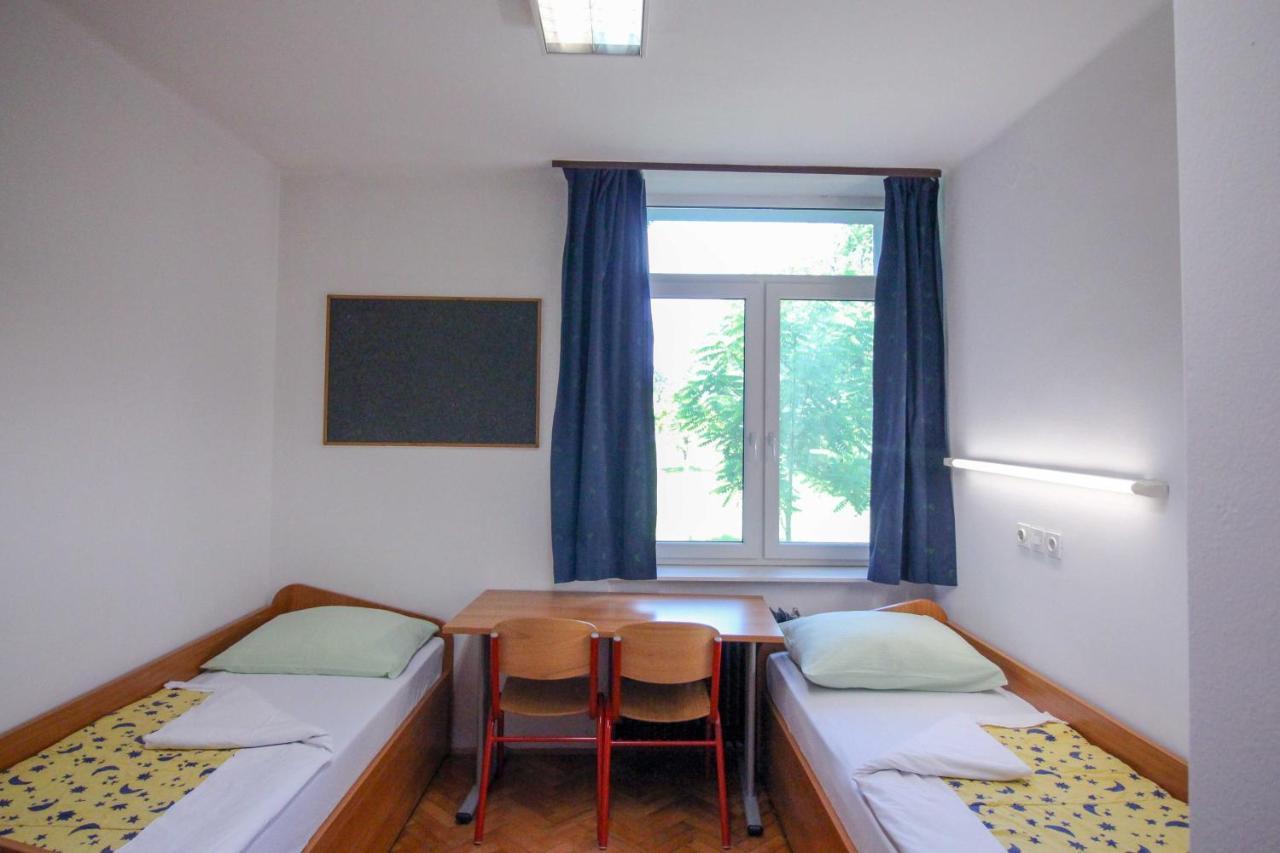 Dijaski Dom Bezigrad Ljubljana Hostel Εξωτερικό φωτογραφία