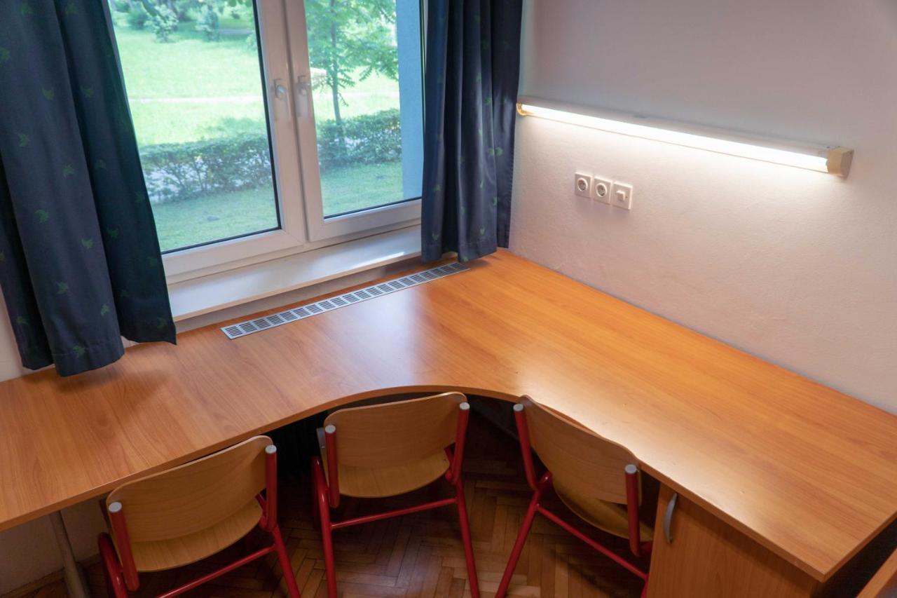 Dijaski Dom Bezigrad Ljubljana Hostel Εξωτερικό φωτογραφία