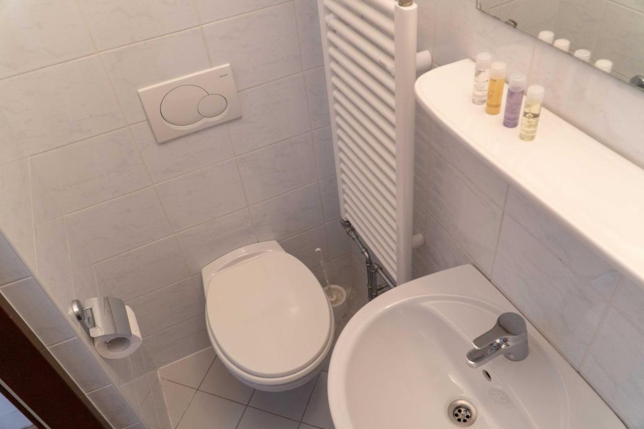 Dijaski Dom Bezigrad Ljubljana Hostel Εξωτερικό φωτογραφία